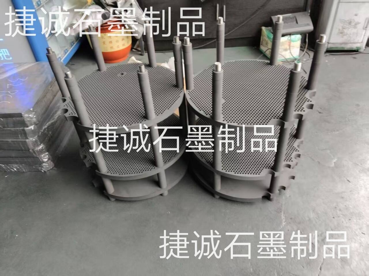 硬質(zhì)合金石墨盤，石墨盤，刀具燒結(jié)石墨盤，石墨盤加工，銅管燒結(jié)石墨盤，燒結(jié)石墨盤，石墨盤加工廠，石墨盤生產(chǎn)廠家